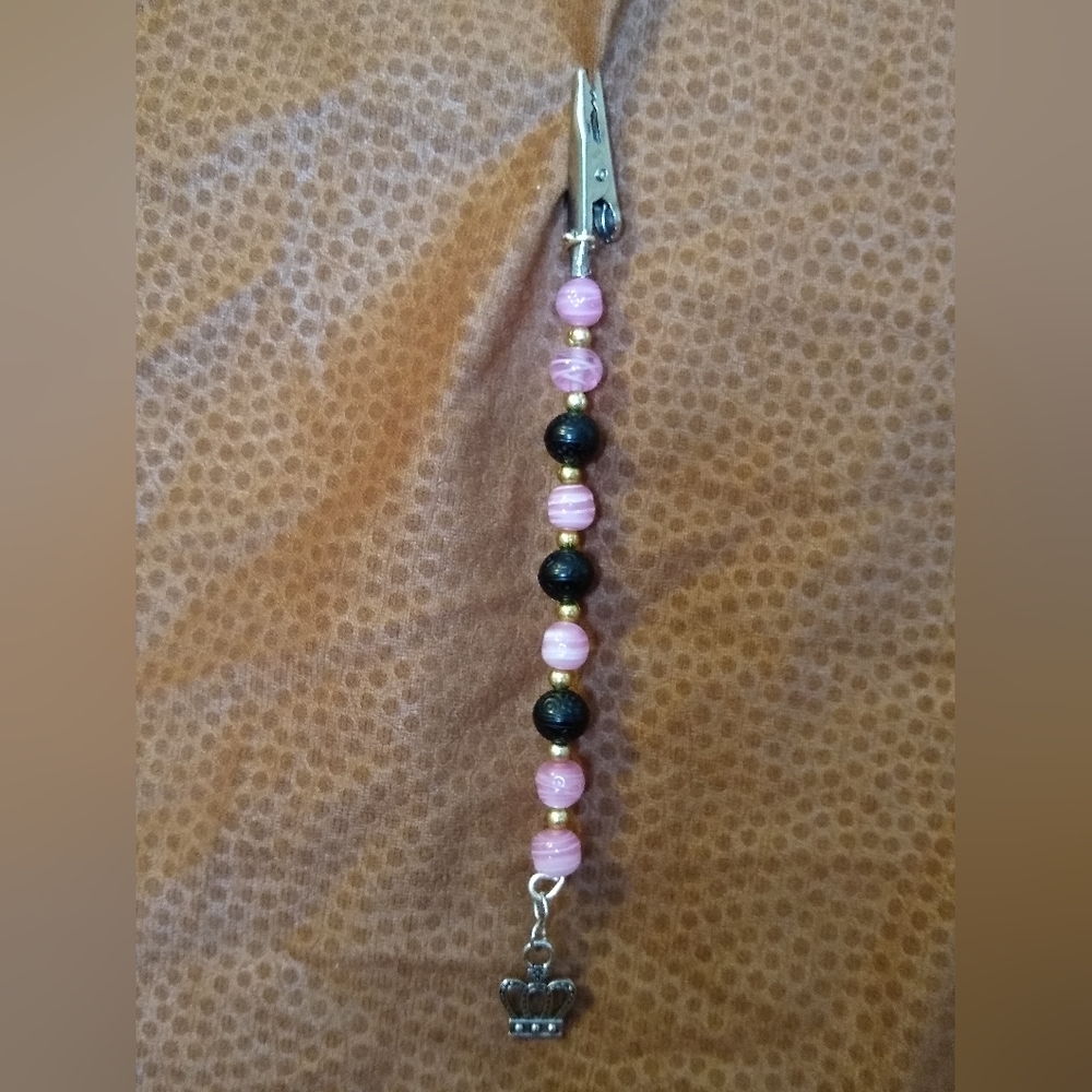 Smoke accessories/roach clip